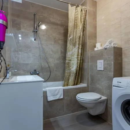 아파트 Bruno One Bedroom With Parking 자다르