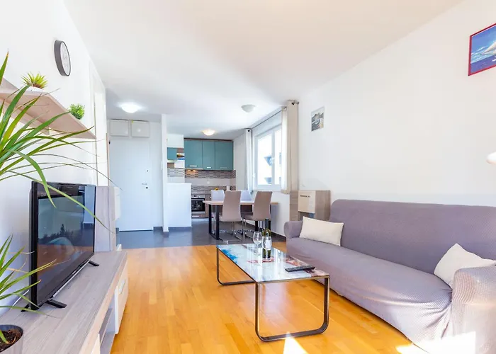 شقة Bruno One Bedroom With Parking زادار