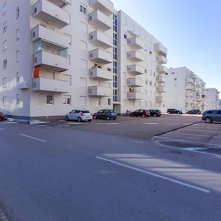 Apartamento Bruno One Bedroom With Parking *