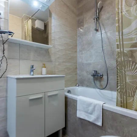 Apartment Bruno One Bedroom With Parking Zadar